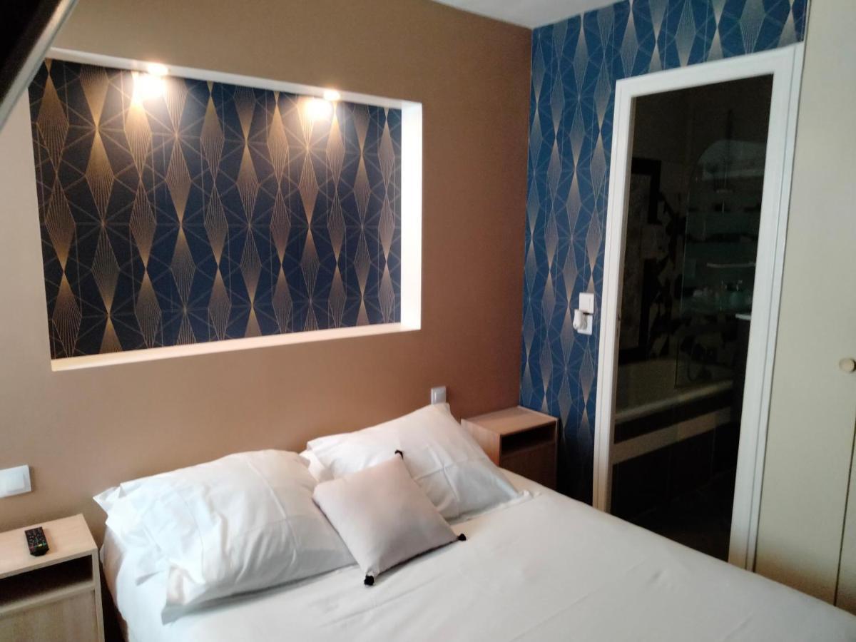 Hotel Anzac *